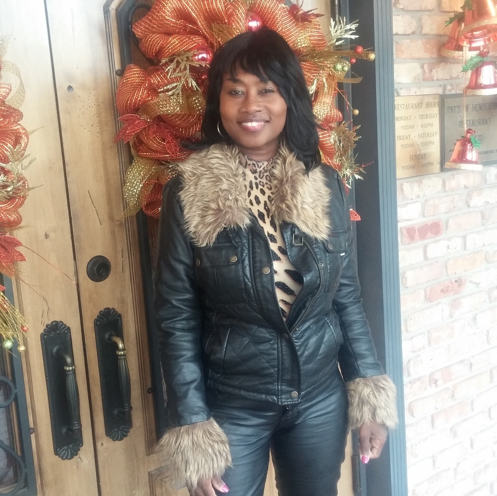 Meet your Posher, Sabrina